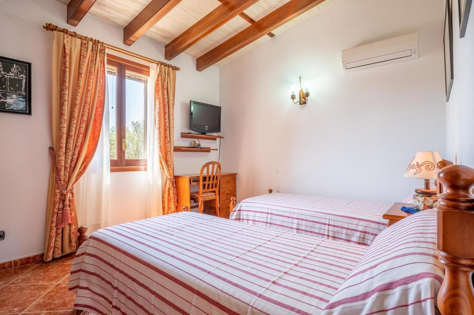 Ferienhaus Mit Privatpool Fuer 6 Personen Ca 295 Qm In Son Negre, Mallorca Suedostkueste Von Mallorca Felanitx