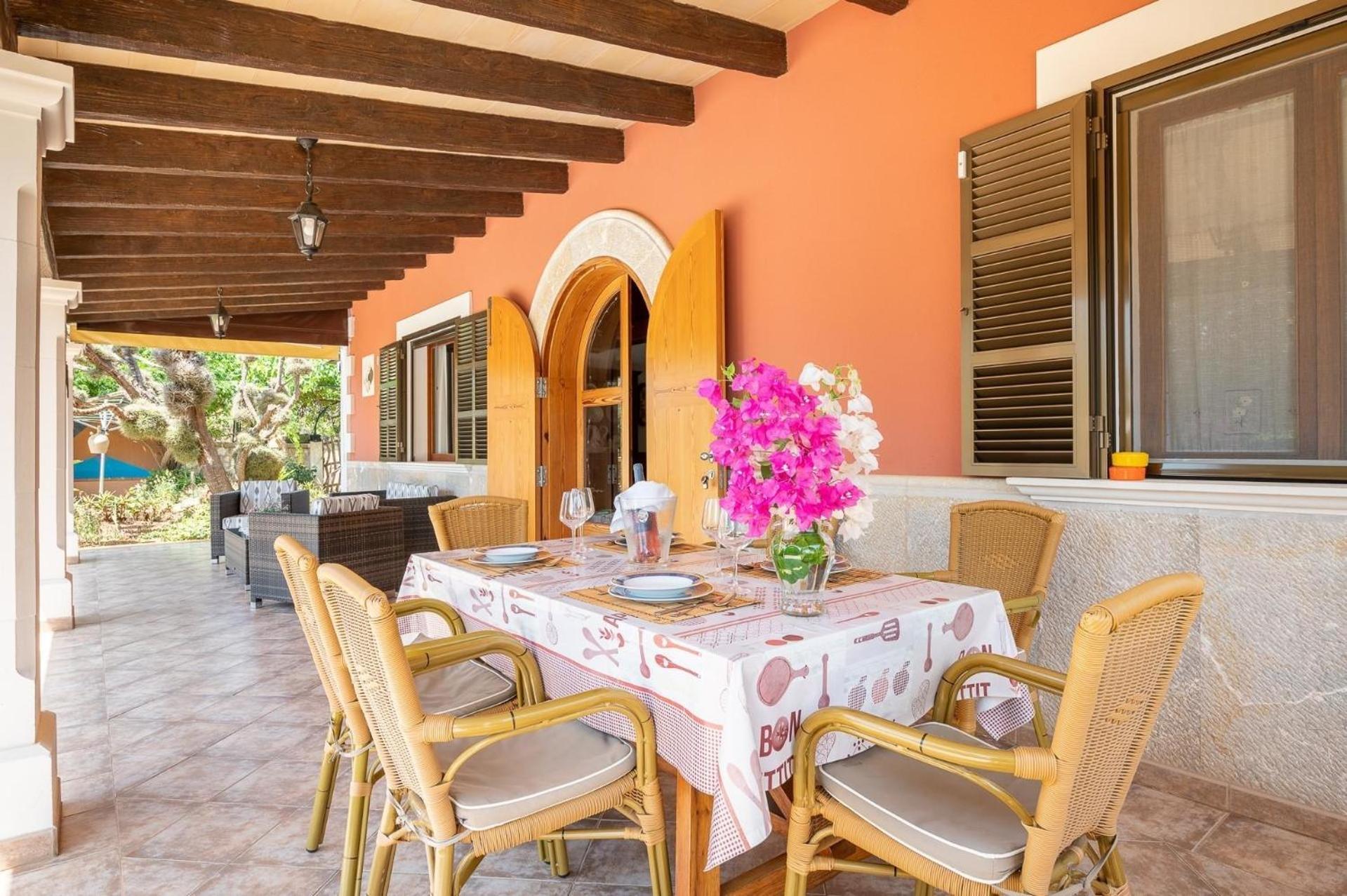 Mit Privatpool Fuer 6 Personen Ca 295 Qm In Son Negre, Mallorca Suedostkueste Von Mallorca