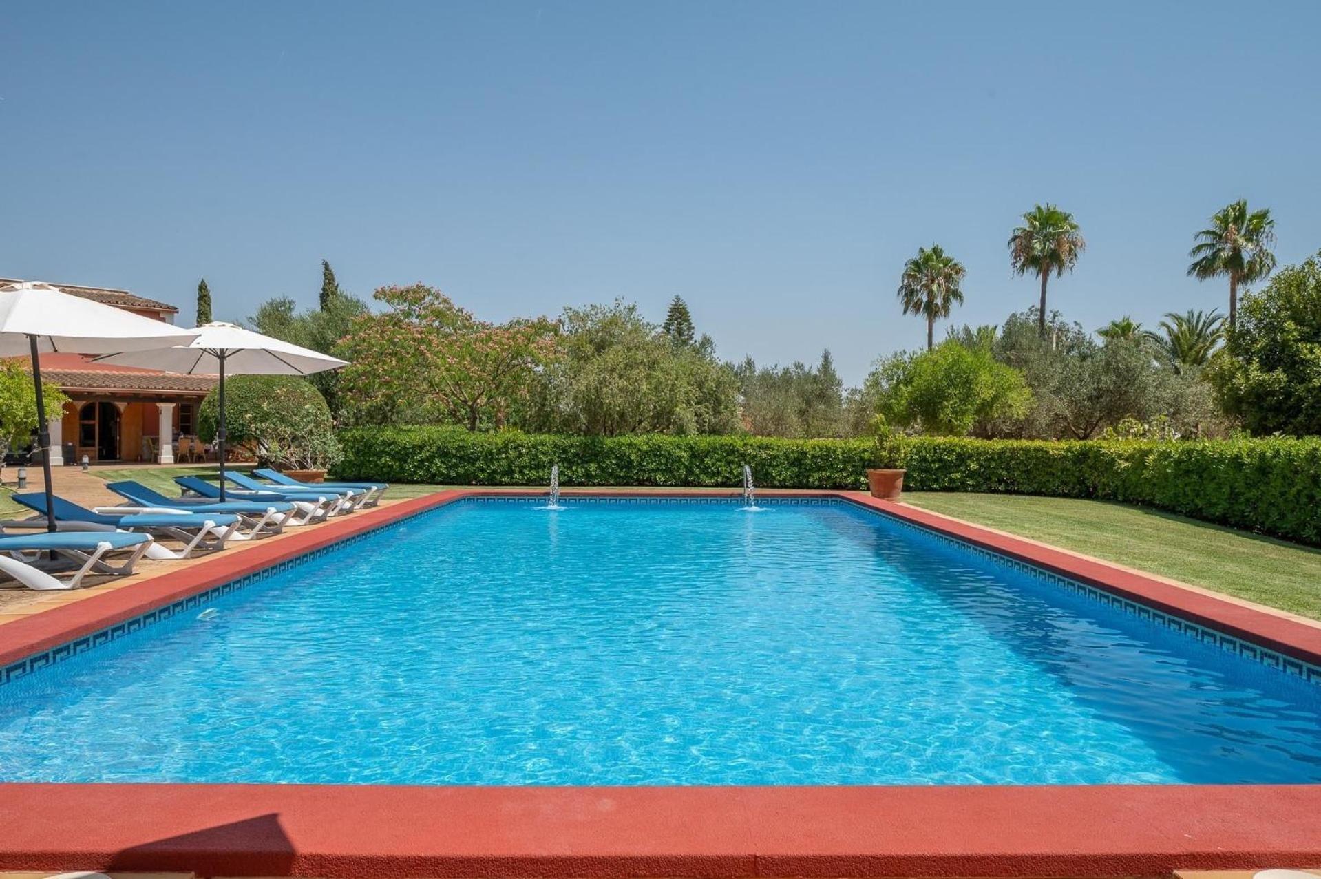 Mit Privatpool Fuer 6 Personen Ca 295 Qm In Son Negre, Mallorca Suedostkueste Von Mallorca